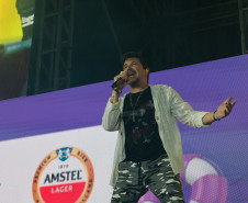 Roupa Nova mais do que dobra público de dois anos atrás no Verão Maior Paraná em Matinhos