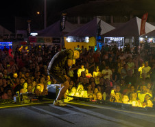 Bruno & Denner e Israel & Rodolffo fazem balada sertaneja para 32 mil pessoas em Pontal do Paraná