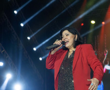 Roberta Miranda e Raça Negra transformam Pontal do Paraná em palco de grandes emoções