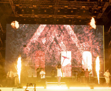 Atitude 67 e Kamisa 10 fazem noite de pagode em dose dupla em Pontal do Paraná