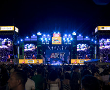 Atitude 67 e Kamisa 10 fazem noite de pagode em dose dupla em Pontal do Paraná