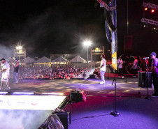 Atitude 67 e Kamisa 10 fazem noite de pagode em dose dupla em Pontal do Paraná