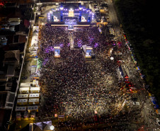 Atitude 67 e Kamisa 10 fazem noite de pagode em dose dupla em Pontal do Paraná