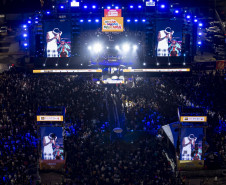 Atitude 67 e Kamisa 10 fazem noite de pagode em dose dupla em Pontal do Paraná