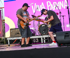 Palcos Sunset movimentam praias e rios do Paraná; confira a agenda da semana