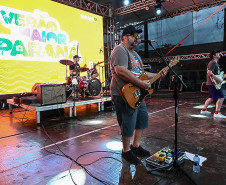 Palcos Sunset movimentam praias e rios do Paraná; confira a agenda da semana