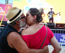 Palcos Sunset movimentam praias e rios do Paraná; confira a agenda da semana