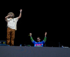 Drones, luzes e recorde de público: show de Alok leva 338 mil pessoas ao Verão Maior