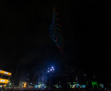 Drones, luzes e recorde de público: show de Alok leva 338 mil pessoas ao Verão Maior