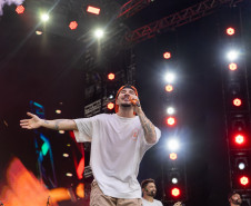 Jeito Moleque toca Cristiano Araújo e Charlie Brown Jr no Verão Maior Paraná