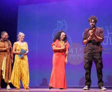 Teatro Guaíra abre consulta pública para sugestões ao edital do Prêmio Gralha Azul