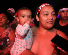 Novidade no Verão Maior, gospel de Fernandinho leva 62 mil pessoas a Matinhos