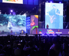 Novidade no Verão Maior, gospel de Fernandinho leva 62 mil pessoas a Matinhos