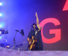 Novidade no Verão Maior, gospel de Fernandinho leva 62 mil pessoas a Matinhos