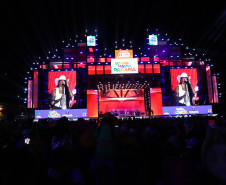 Ana Castela confirma status de fenômeno diante de 228 mil pessoas no Verão Maior Paraná