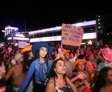 Ana Castela confirma status de fenômeno diante de 228 mil pessoas no Verão Maior Paraná