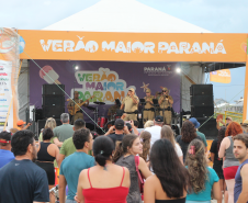 Nem a chuva afastou o público: Banda da PMPR agita o Palco Sunset em Shangri-lá