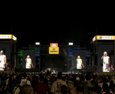 Atitude 67 e Kamisa 10 fazem noite de pagode em dose dupla em Pontal do Paraná