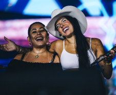 Ana Castela confirma status de fenômeno diante de 228 mil pessoas no Verão Maior Paraná