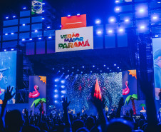 Novidade no Verão Maior, gospel de Fernandinho leva 62 mil pessoas a Matinhos