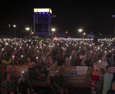 Atitude 67 e Kamisa 10 fazem noite de pagode em dose dupla em Pontal do Paraná