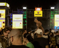 Atitude 67 e Kamisa 10 fazem noite de pagode em dose dupla em Pontal do Paraná