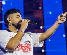 Dilsinho vai apresentar o protagonismo do novo pagode no Verão Maior Paraná