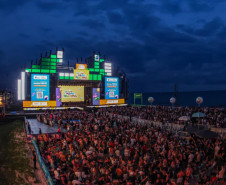 Drones, luzes e recorde de público: show de Alok leva 338 mil pessoas ao Verão Maior