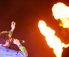 Drones, luzes e recorde de público: show de Alok leva 338 mil pessoas ao Verão Maior