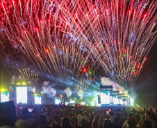 Drones, luzes e recorde de público: show de Alok leva 338 mil pessoas ao Verão Maior