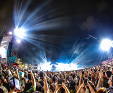 É só o começo: primeiro fim de semana de shows do Verão Maior reúne 722 mil pessoas