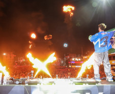Drones, luzes e recorde de público: show de Alok leva 338 mil pessoas ao Verão Maior