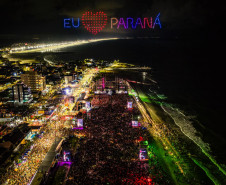 Drones, luzes e recorde de público: show de Alok leva 338 mil pessoas ao Verão Maior