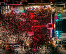 Atitude 67 e Kamisa 10 fazem noite de pagode em dose dupla em Pontal do Paraná