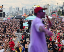 Pagode de Belo e Jeito Moleque encerra primeiro fim de semana de shows do Verão Maior