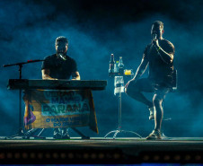 Bruno & Denner e Israel & Rodolffo fazem balada sertaneja para 32 mil pessoas em Pontal do Paraná