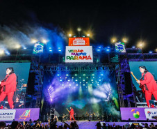 Roberta Miranda e Raça Negra transformam Pontal do Paraná em palco de grandes emoções