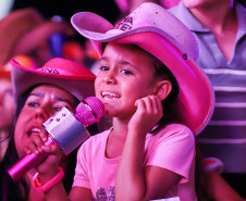 Ana Castela confirma status de fenômeno diante de 228 mil pessoas no Verão Maior Paraná