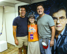 Padre Reginaldo Manzotti reúne 38 mil pessoas no último domingo do Verão Maior Paraná