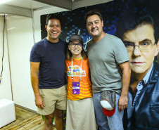 Padre Reginaldo Manzotti reúne 38 mil pessoas no último domingo do Verão Maior Paraná