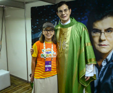 Padre Reginaldo Manzotti reúne 38 mil pessoas no último domingo do Verão Maior Paraná