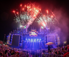 A dupla Zezé Di Camargo e Luciano durante a apresentação do seu show dentro da programação do Verão Maior Paraná, em Matinhos - 07/02/2026