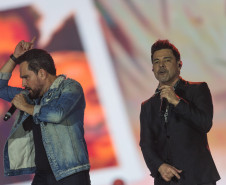 A dupla Zezé Di Camargo e Luciano durante a apresentação do seu show dentro da programação do Verão Maior Paraná, em Matinhos - 07/02/2026