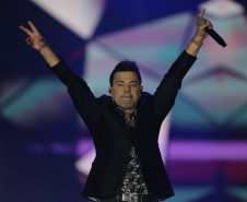 A dupla Zezé Di Camargo e Luciano durante a apresentação do seu show dentro da programação do Verão Maior Paraná, em Matinhos - 07/02/2026