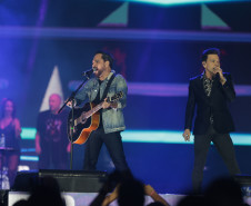 A dupla Zezé Di Camargo e Luciano durante a apresentação do seu show dentro da programação do Verão Maior Paraná, em Matinhos - 07/02/2026