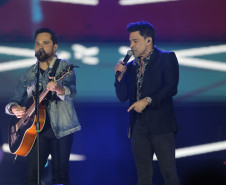 A dupla Zezé Di Camargo e Luciano durante a apresentação do seu show dentro da programação do Verão Maior Paraná, em Matinhos - 07/02/2026