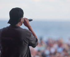 A dupla Israel e Rodolffo  durante  apresentação do seu  show  no Verão Maior Paraná, em Matinhos - 08/02/2026