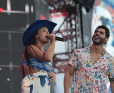 A dupla Israel e Rodolffo  durante  apresentação do seu  show  no Verão Maior Paraná, em Matinhos - 08/02/2026