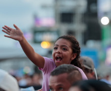 A dupla Israel e Rodolffo  durante  apresentação do seu  show  no Verão Maior Paraná, em Matinhos - 08/02/2026