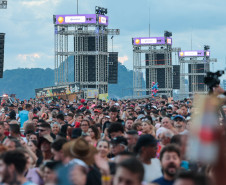 A dupla Israel e Rodolffo  durante  apresentação do seu  show  no Verão Maior Paraná, em Matinhos - 08/02/2026